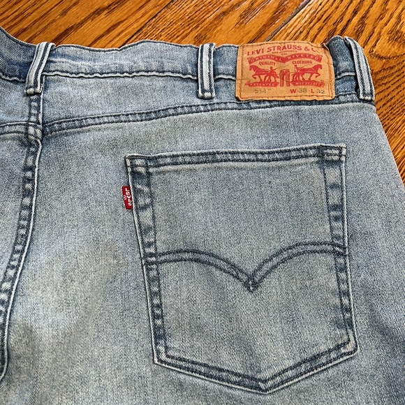 Levi’s 514 Straight Fit men’s jeans, size 38x32.  Great condition. - Picture 3 of 8